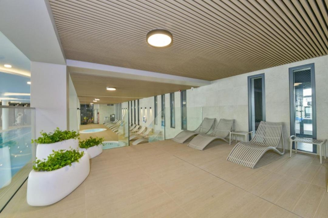 Polanki Aqua Apartament Flora Kolobrzeg Exterior photo